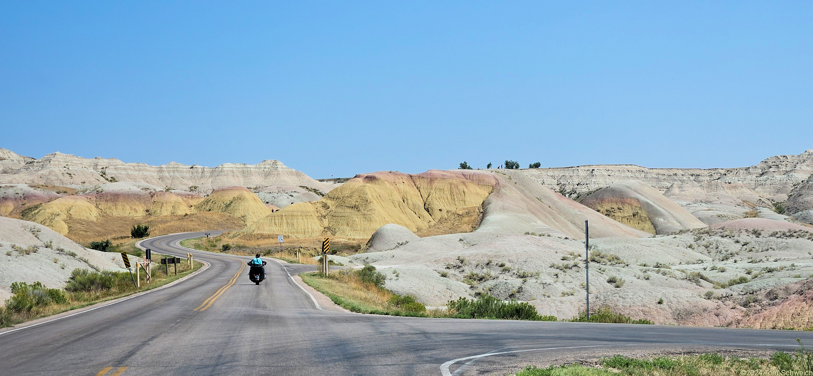 South Dakota, Pennington County, Badlands National Park, Yellow Mounds