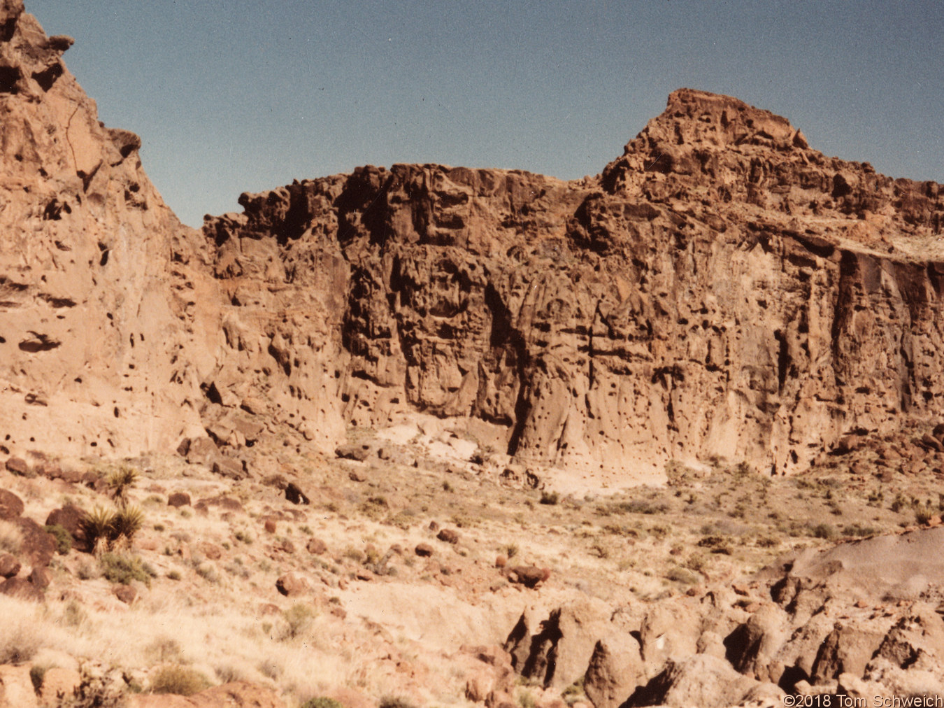 California, San Bernardino County, Hole-in-the-Wall