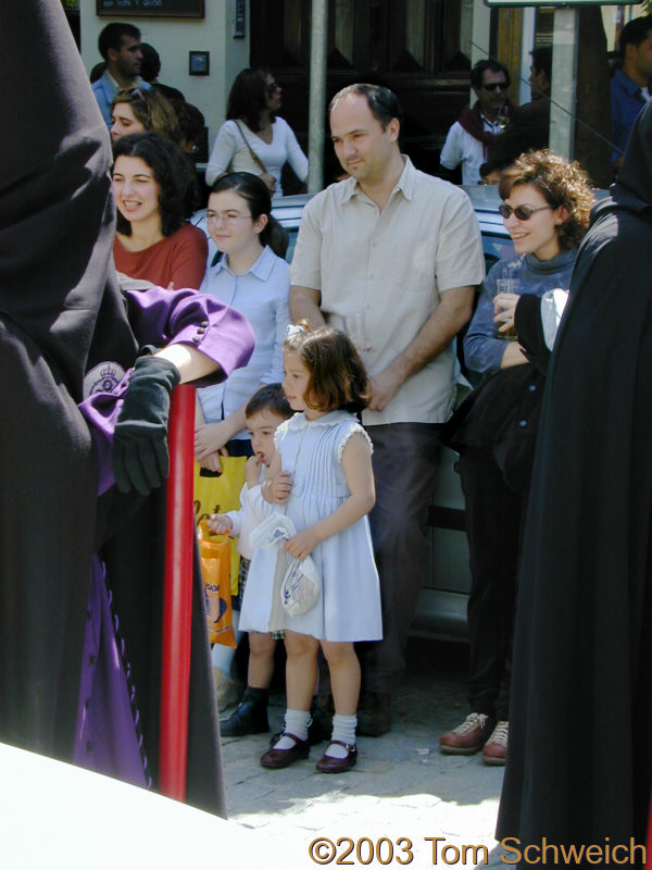 Family Watching The Pasos