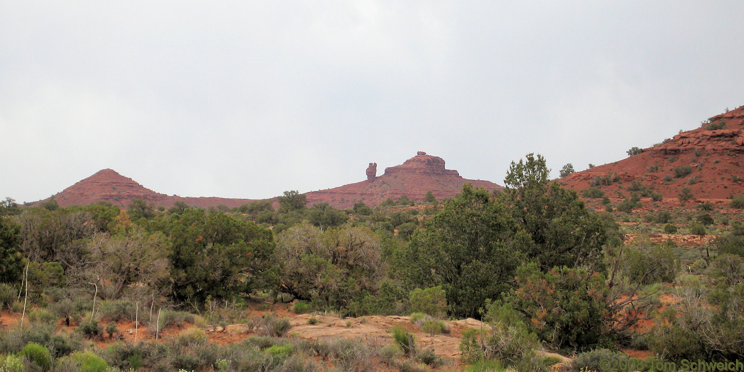 Utah, San Juan County, Squaw and Papoose Rock