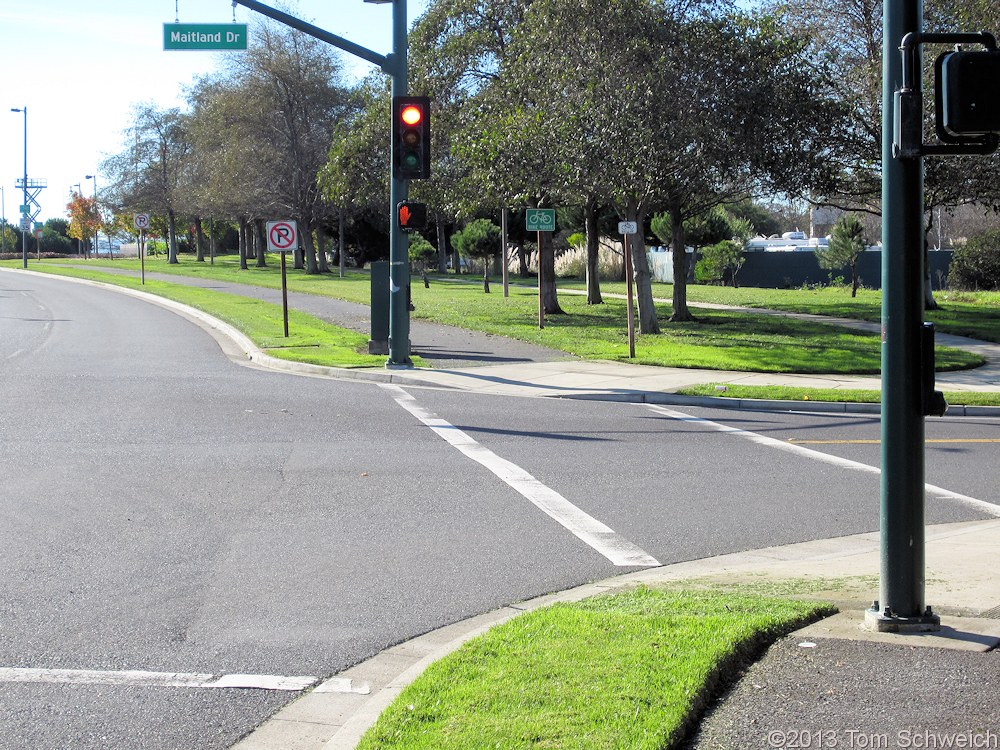 Bay Farm Island, Bicycle Path