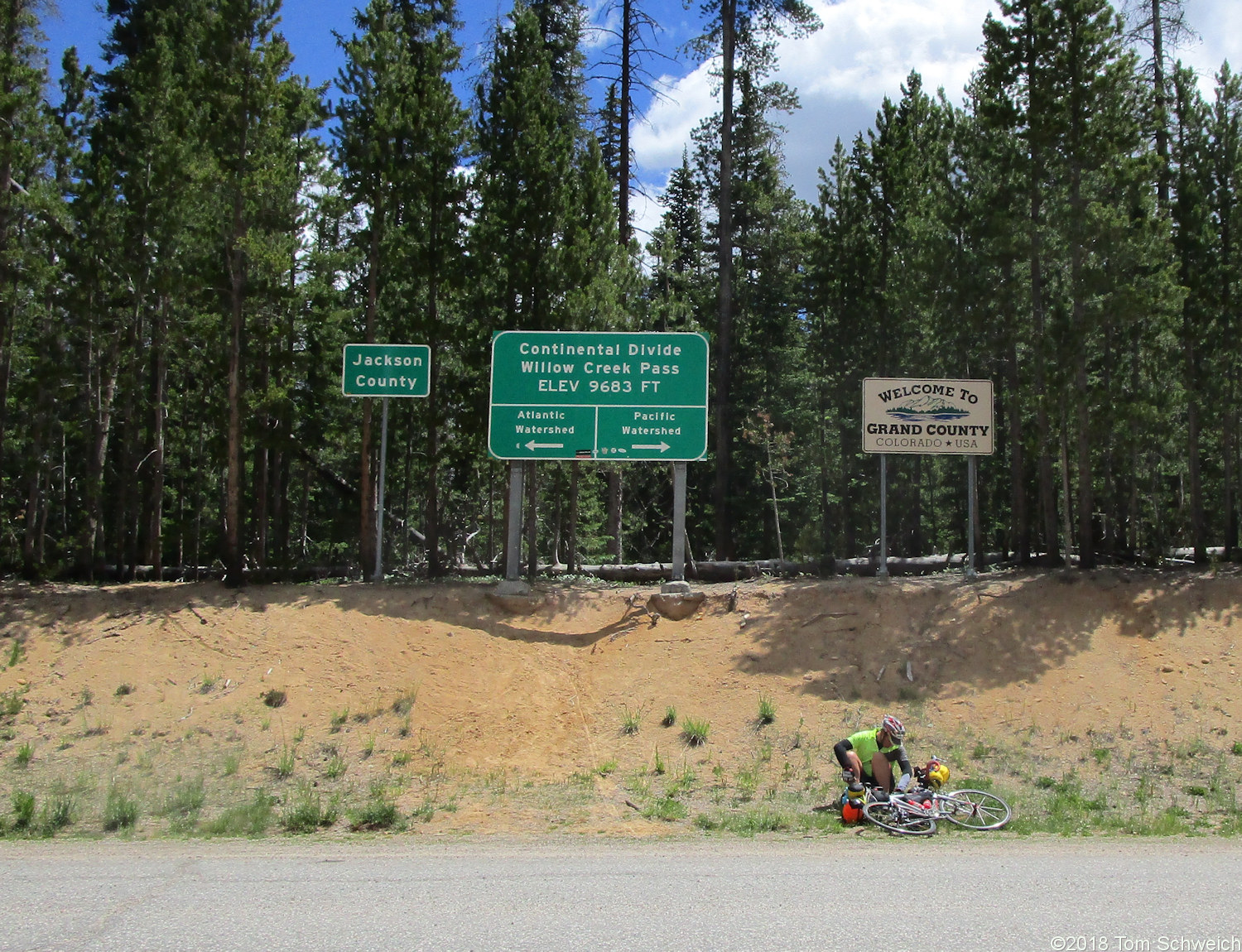 Colorado, Jackson County, Willow Creek Pass