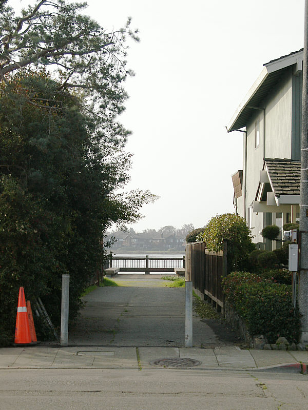 Shoreline access on Bayview Drive.