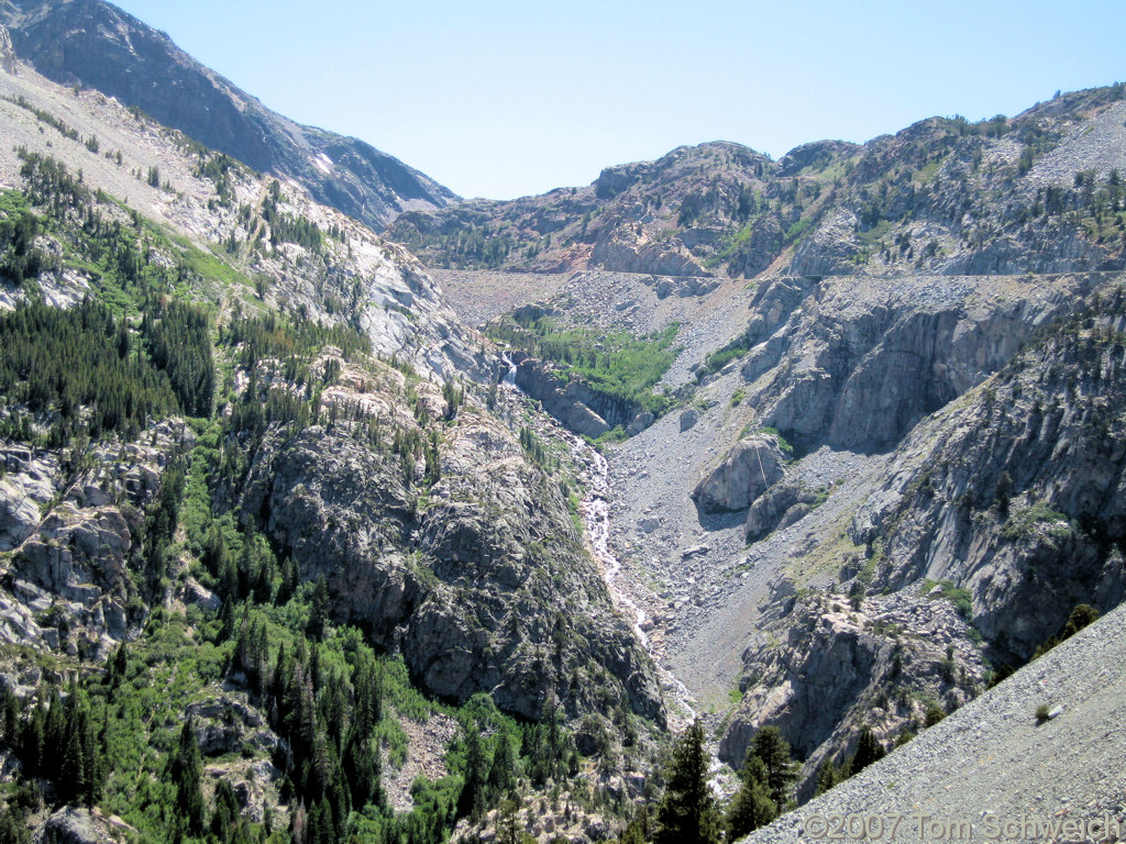 California, Mono County, Lee Vining Canyon