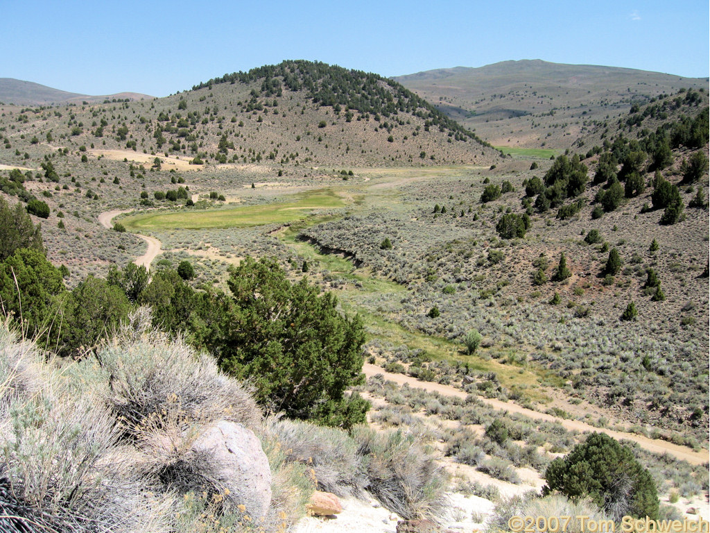 California, Mono County, Cinnabar Canyon